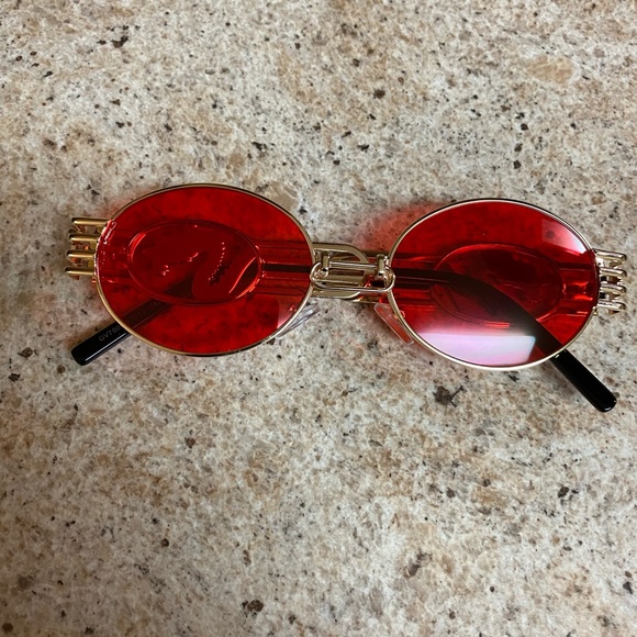 Santa Red & Gold Dragon Oval Frames - Picture 2 of 5